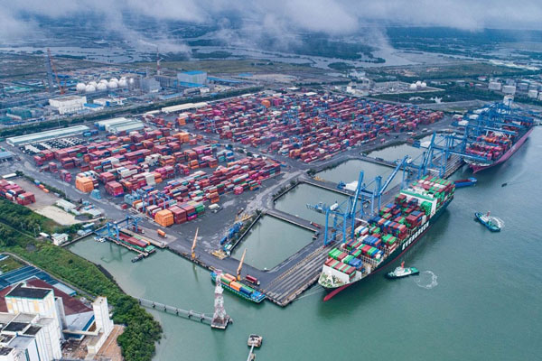 Vnvut Cảng trung tâm trung chuyển hàng hóa (Hub Port) là gì? | Als.com.vn